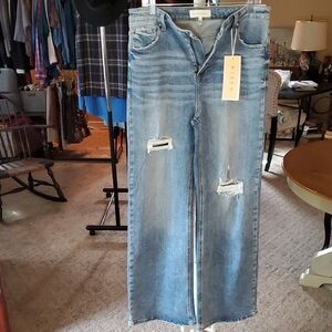 NWT Risen Jeans Blue Distressed Jeans 15/32